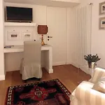 La Dimora Del Conte Bracco B. בית הארחה אלבניה