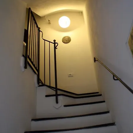 بيت ضيافة La Dimora Del Conte Bracco B. 3*