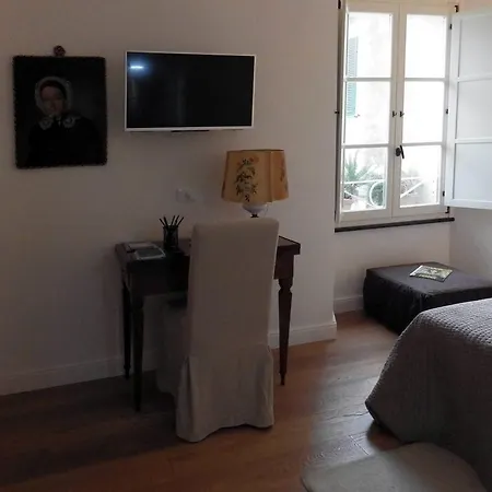 La Dimora Del Conte Bracco B. 3* ألبينغا
